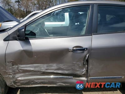 Zdjęcie 7 z 12 samochodu: 2011 NISSAN ROGUE S VIN:JN8AS5MT9BW189204 - miniatura