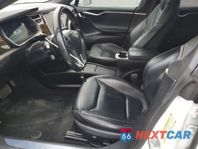 Zdjęcie 7 z 12 samochodu: 2016 TESLA MODEL S VIN:5YJSA1E18GF155873 - miniatura