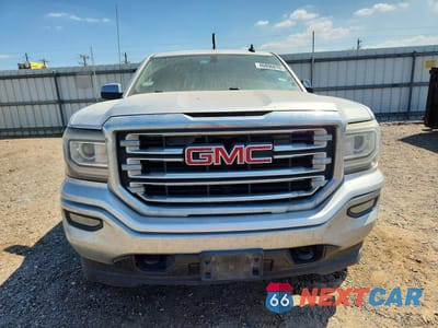 Piąte zdjęcie samochodu w środku: 2018 GMC SIERRA K1500 SLT VIN:3GTU2NEC5JG591340 - miniatura
