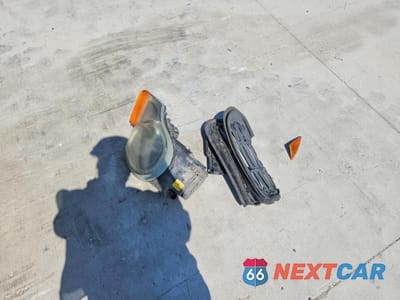 Zdjęcie 12 z 13 samochodu: 2000 PORSCHE BOXSTER VIN:WP0CA2983YU624152 - miniatura