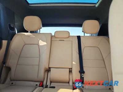 Zdjęcie 10 z 13 samochodu: 2021 PORSCHE CAYENNE VIN:WP1AA2AYXMDA09464 - miniatura