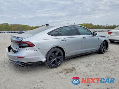 Trzecie zdjęcie samochodu z tyłu: 2024 HONDA ACCORD HYBRID SPORT-L VIN:1HGCY2F76RA020493 - miniatura
