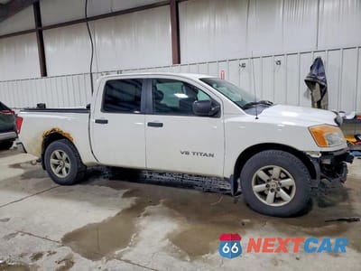 Czwarte zdjęcie samochodu z boku: 2011 NISSAN TITAN S VIN:1N6AA0EK1BN302251 - miniatura
