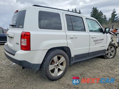 Trzecie zdjęcie samochodu z tyłu: 2014 JEEP PATRIOT LATITUDE VIN:1C4NJPFA6ED625871 - miniatura