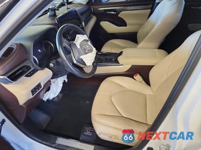 Zdjęcie 7 z 13 samochodu: 2020 TOYOTA HIGHLANDER LIMITED VIN:5TDDZRBH7LS005079 - miniatura