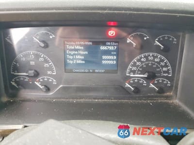 Zdjęcie 8 z 10 samochodu: 2019 VOLVO VNL SEMI TRUCK VIN:4V4NC9EH1KN197237 - miniatura