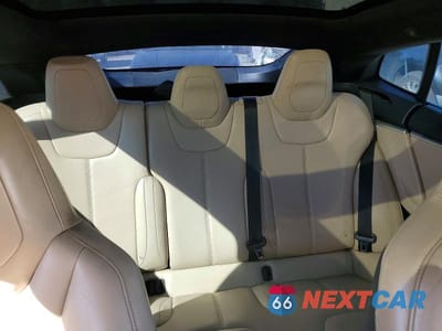 Zdjęcie 10 z 11 samochodu: 2015 TESLA MODEL S VIN:5YJSA1E2XFF120162 - miniatura