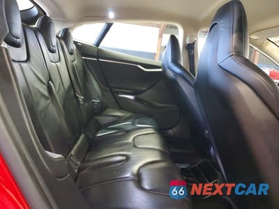 Zdjęcie 10 z 11 samochodu: 2013 TESLA MODEL S VIN:5YJSA1CN7DFP08403 - miniatura