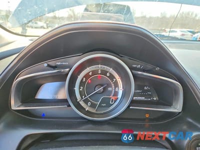 Zdjęcie 9 z 13 samochodu: 2016 MAZDA CX-3 GRAND TOURING VIN:JM1DKBD77G0121441 - miniatura