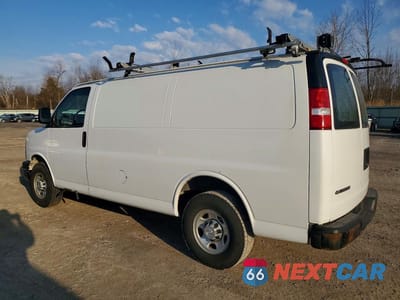 Drugie zdjęcie samochodu z przodu: 2017 CHEV EXPRESS G2500 VIN:1GCWGAFF9H1162061 - miniatura