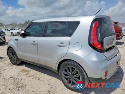 Drugie zdjęcie samochodu z przodu: 2017 KIA SOUL + VIN:KNDJP3A51H7434944 - miniatura