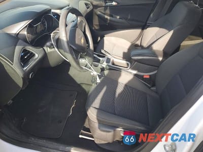 Zdjęcie 7 z 11 samochodu: 2017 CHEVROLET CRUZE LS VIN:1G1BC5SM4H7128329 - miniatura