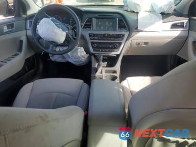 Zdjęcie 8 z 13 samochodu: 2016 HYUNDAI SONATA SE VIN:5NPE24AF4GH281064 - miniatura