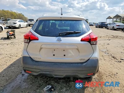 Zdjęcie 6 z 12 samochodu: 2019 NISSAN KICKS S VIN:3N1CP5CU0KL559187 - miniatura