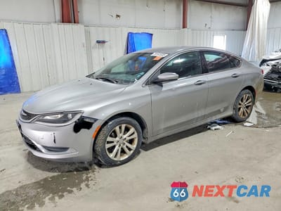 2015 CHRYSLER 200 LIMITED 1C3CCCAB6FN575533 - główne zdjęcie licytacji z USA - miniatura