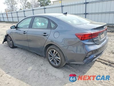 Drugie zdjęcie samochodu z przodu: 2023 KIA FORTE LXS VIN:3KPF24ADXPE623821 - miniatura