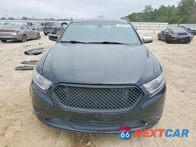 Piąte zdjęcie samochodu w środku: 2017 FORD TAURUS POLICE INTERCEPTOR VIN:1FAHP2MK1HG121294 - miniatura