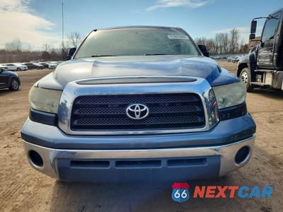 Piąte zdjęcie samochodu w środku: 2008 TOYOTA TUNDRA SR5 VIN:5TFCT541X8X002233 - miniatura