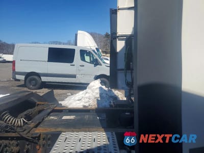 Zdjęcie 6 z 10 samochodu: 2018 VOLVO VNL SEMI TRUCK VIN:4V4N39TG3JN892487 - miniatura