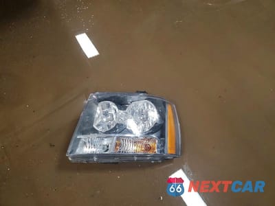 Zdjęcie 13 z 13 samochodu: 2010 CHEVROLET SUBURBAN K1500 LT VIN:1GNUKJE34AR187977 - miniatura