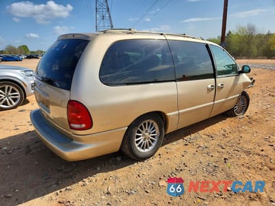 Trzecie zdjęcie samochodu z tyłu: 2000 CHRYSLER TOWN & COUNTRY LIMITED VIN:1C4GP64L5YB712991 - miniatura