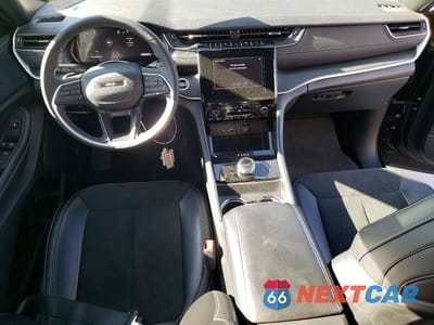 Zdjęcie 8 z 13 samochodu: 2025 JEEP GRAND CHEROKEE LAREDO VIN:1C4RJHAG4S8699507 - miniatura