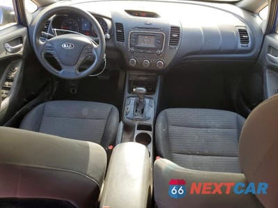 Zdjęcie 8 z 11 samochodu: 2017 KIA FORTE LX VIN:3KPFL4A75HE124319 - miniatura