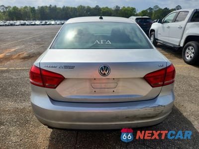 Zdjęcie 6 z 12 samochodu: 2015 VOLKSWAGEN PASSAT S VIN:1VWAS7A36FC095331 - miniatura