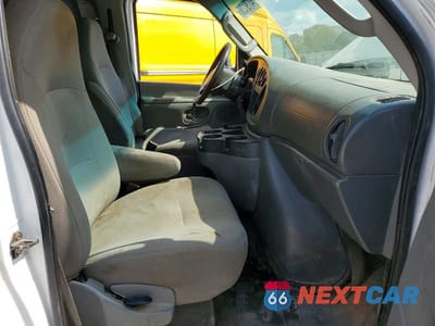 Zdjęcie 7 z 13 samochodu: 2008 FORD E150 UTILITY / SERVICE VAN VIN:1FTNE14W28DA65609 - miniatura