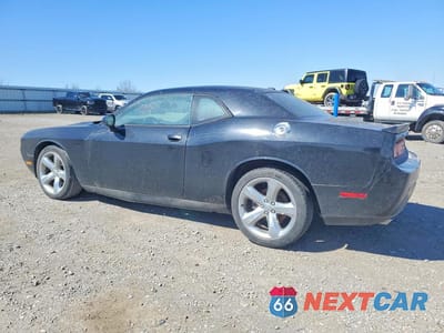 Drugie zdjęcie samochodu z przodu: 2013 DODGE CHALLENGER SXT VIN:2C3CDYAG8DH500912 - miniatura