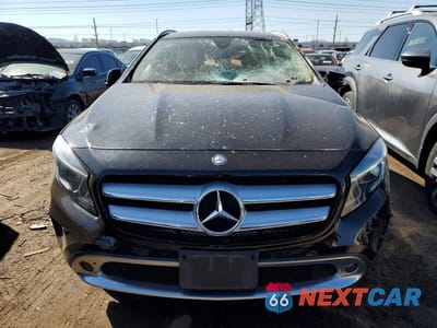 Piąte zdjęcie samochodu w środku: 2016 MERCEDES-BENZ GLA 250 VIN:WDCTG4EB5GJ207041 - miniatura