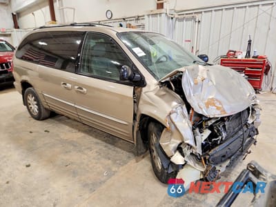 Czwarte zdjęcie samochodu z boku: 2003 CHRYSLER TOWN & COUNTRY LXI VIN:2C4GP54L13R338383 - miniatura