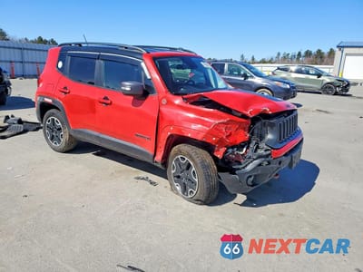 Czwarte zdjęcie samochodu z boku: 2017 JEEP RENEGADE TRAILHAWK VIN:ZACCJBCB6HPE87729 - miniatura