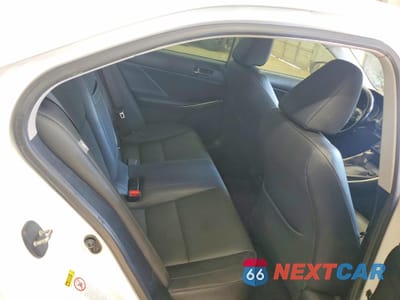 Zdjęcie 10 z 12 samochodu: 2016 LEXUS IS 200T BASE VIN:JTHBA1D2XG5034014 - miniatura