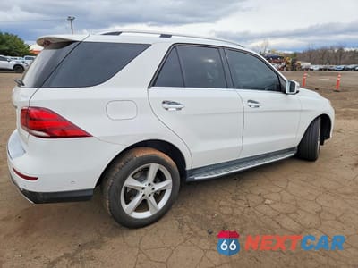 Trzecie zdjęcie samochodu z tyłu: 2016 MERCEDES-BENZ GLE 350 4MATIC VIN:4JGDA5HB8GA698049 - miniatura