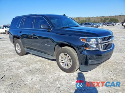 Czwarte zdjęcie samochodu z boku: 2017 CHEVROLET TAHOE C1500 LT VIN:1GNSCBKCXHR318841 - miniatura