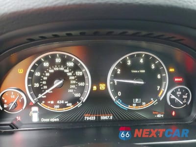 Zdjęcie 9 z 13 samochodu: 2017 BMW X5 SDRIVE35I VIN:5UXKR2C51H0U20104 - miniatura