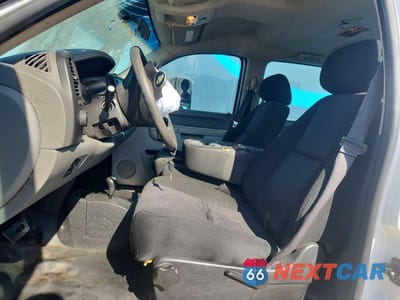Zdjęcie 7 z 13 samochodu: 2014 CHEVROLET SILVERADO FLATBED TRUCK VIN:1GB4KZC81EF143355 - miniatura
