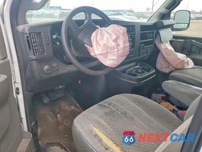 Zdjęcie 8 z 13 samochodu: 2021 CHEVROLET EXPRESS G3500 LT VIN:1GAZGPF76M1232417 - miniatura
