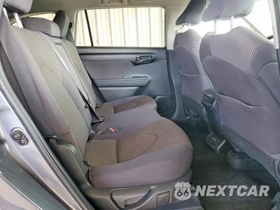 Zdjęcie 11 z 13 samochodu: 2023 TOYOTA HIGHLANDER LE VIN:5TDKDRBHXPS504342 - miniatura