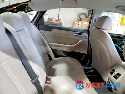 Zdjęcie 10 z 12 samochodu: 2019 HYUNDAI SONATA SEL VIN:5NPE34AF3KH782632 - miniatura