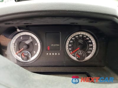 Zdjęcie 9 z 12 samochodu: 2015 RAM 5500 ROLLBACK TRUCK VIN:3C7WRMDL3FG602216 - miniatura