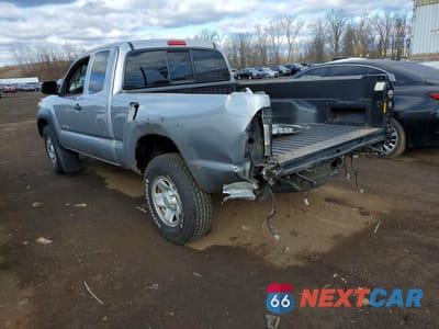 Drugie zdjęcie samochodu z przodu: 2015 TOYOTA TACOMA BASE VIN:5TFUX4EN6FX037403 - miniatura