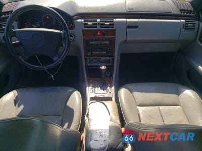Zdjęcie 8 z 12 samochodu: 1998 MERCEDES-BENZ E 320 VIN:WDBJF65F5WA670342 - miniatura