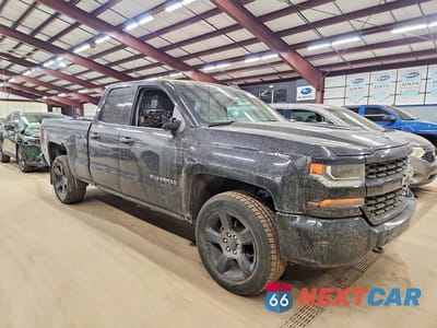 Czwarte zdjęcie samochodu z boku: 2016 CHEVROLET SILVERADO K1500 CUSTOM VIN:1GCVKPEC2GZ366575 - miniatura