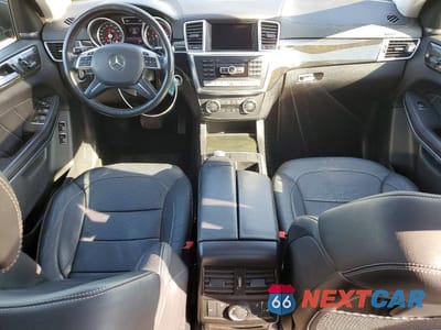 Zdjęcie 8 z 12 samochodu: 2015 MERCEDES-BENZ GL 550 4MATIC VIN:4JGDF7DE8FA551094 - miniatura