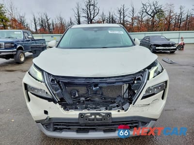Piąte zdjęcie samochodu w środku: 2023 NISSAN ROGUE SV VIN:5N1BT3BB5PC871397 - miniatura