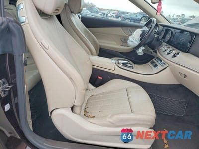 Zdjęcie 10 z 13 samochodu: 2019 MERCEDES-BENZ E 450 4MATIC VIN:WDD1K6JB2KF076987 - miniatura