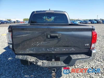 Zdjęcie 6 z 12 samochodu: 2018 TOYOTA TACOMA SR5 V6 VIN:3TMAZ5CNXJM075754 - miniatura