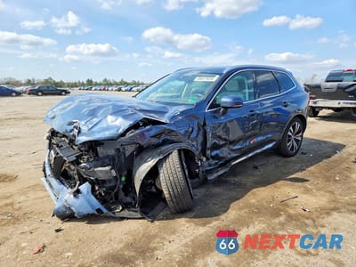 2023 VOLVO XC60 PLUS YV4L12RN8P1260751 - główne zdjęcie licytacji z USA - miniatura